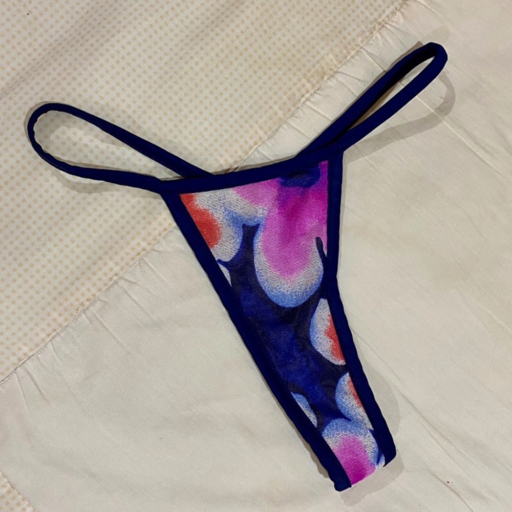 T-thong tropical bottoms